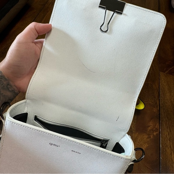 Preloved Off White Diagonal Flap Bag - Picture 12 of 16